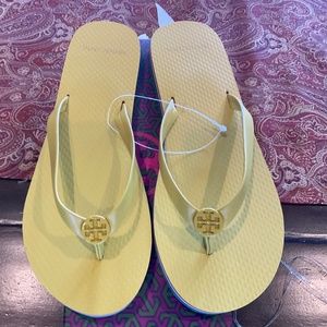 Tory Burch Mini Minnie Flip Flop - lime green size 7, BNIB, MSRP$98, HTF